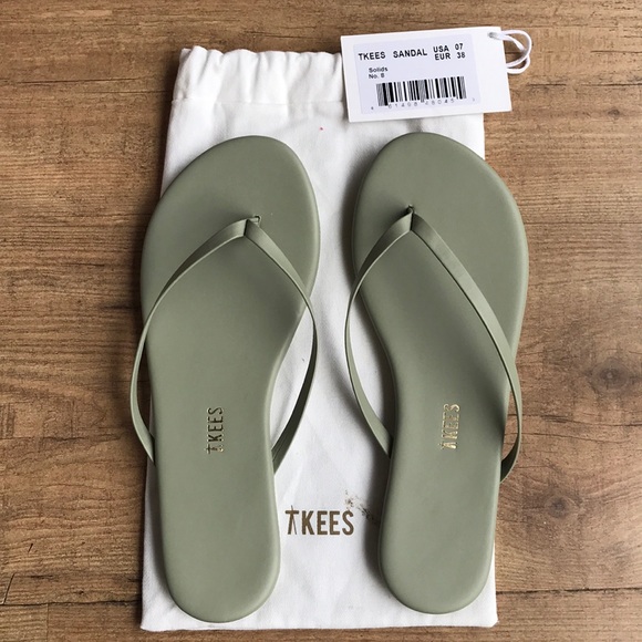 tkees size 8